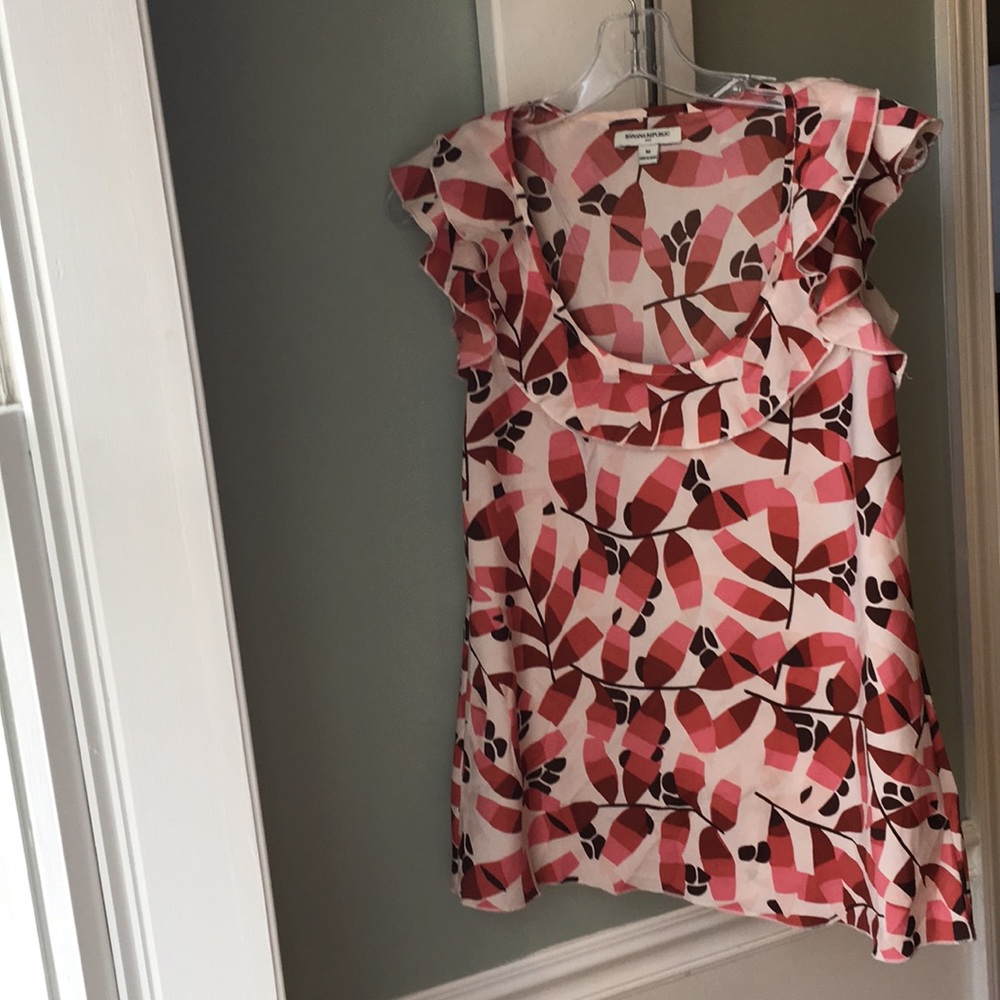 EUC Banana Republic Top Size M